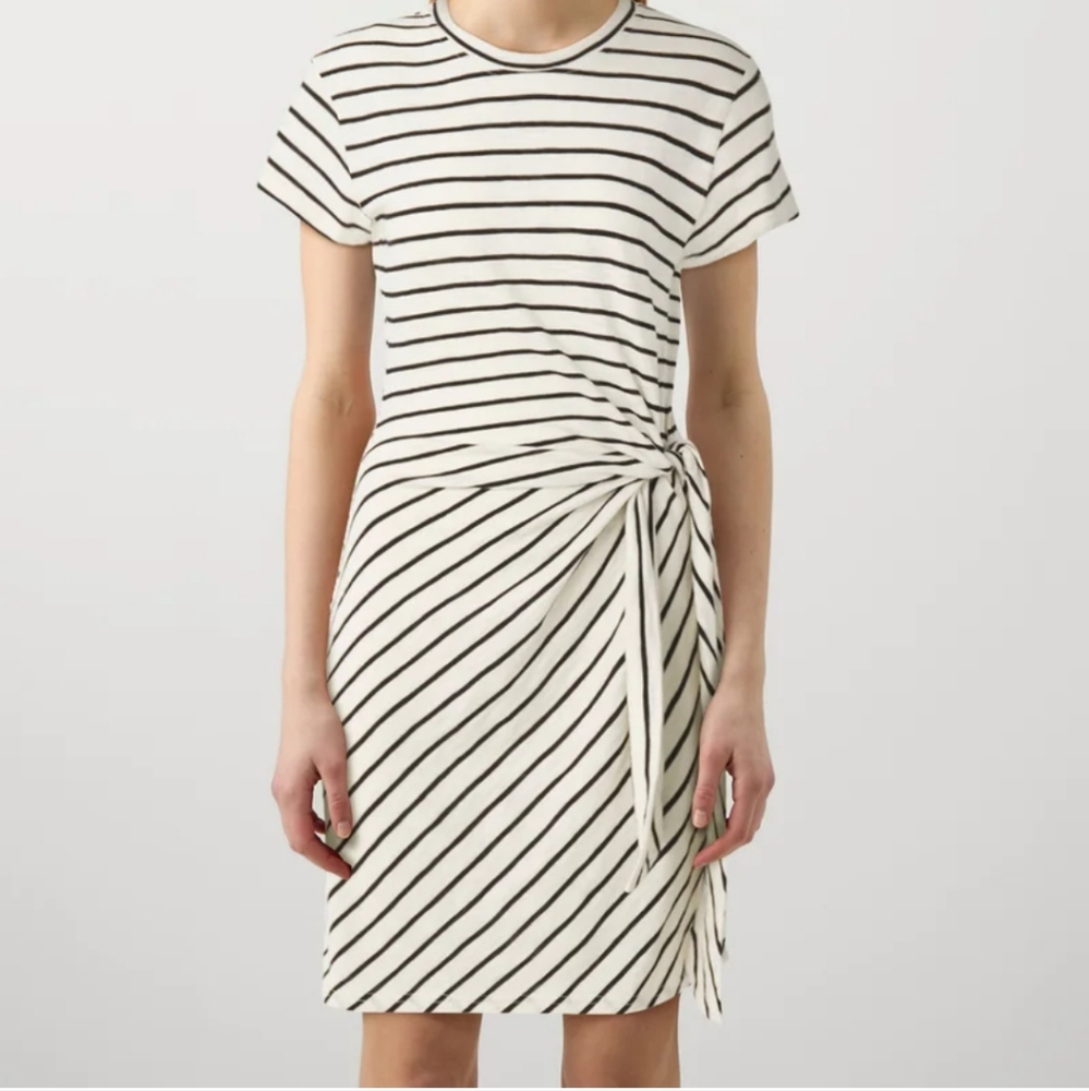 NWT Gap Women Short Sleeve Knit Knotted Black and White Striped Mini Dress